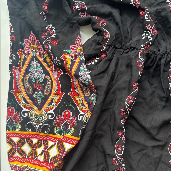 NWT Bloomchic Black Paisley Floral Long Sleeve Lightweight Flowy Maxi Dress 12 - Picture 6 of 11